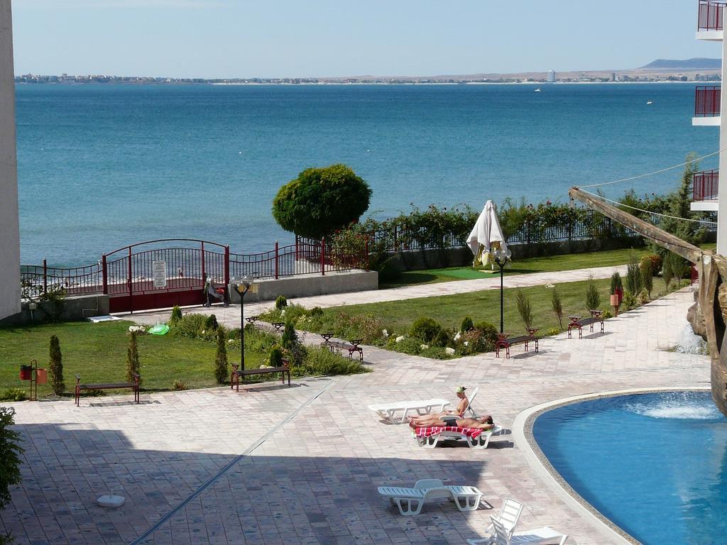 Private Apartments In Privilige Fort Beach Elenite Zewnętrze zdjęcie